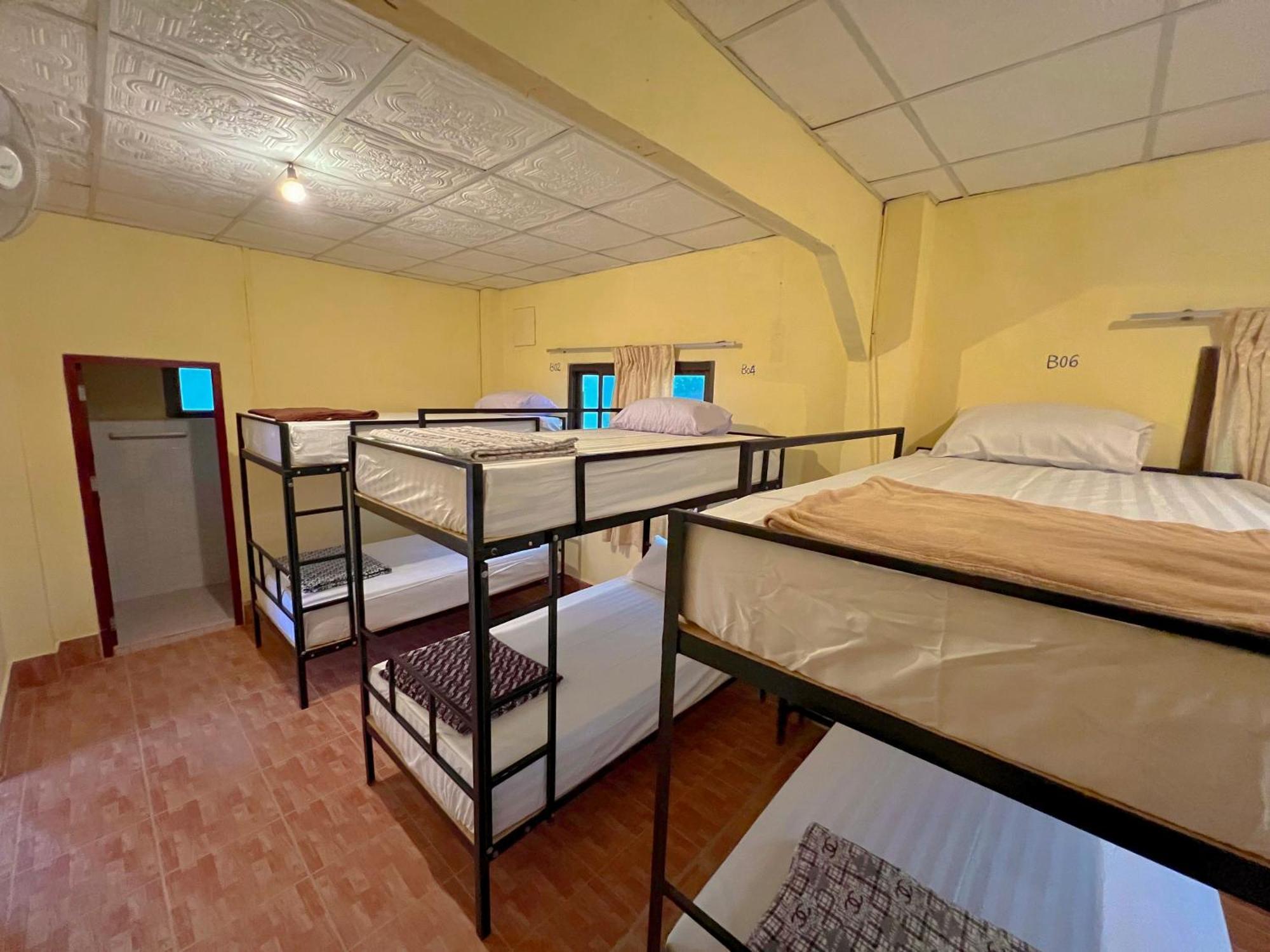 Easy Go Backpacker Hostel Vangviang Kültér fotó
