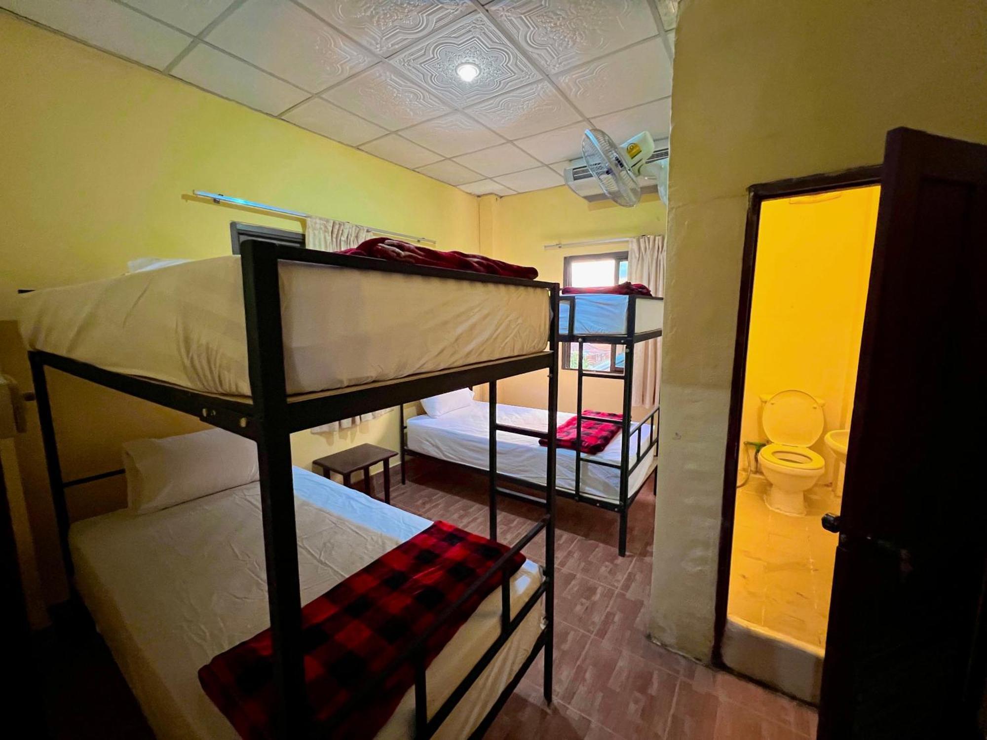 Easy Go Backpacker Hostel Vangviang Kültér fotó
