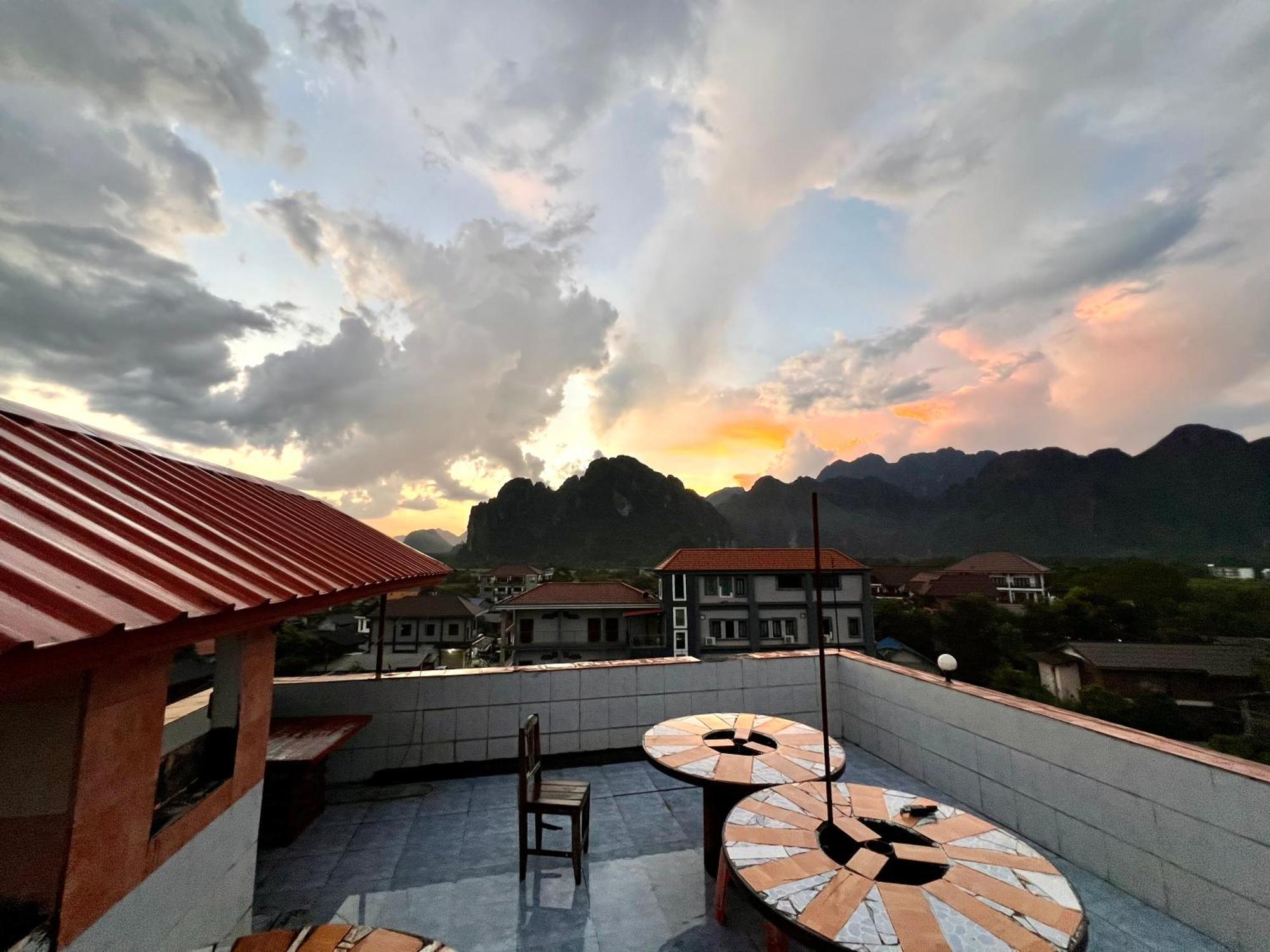 Easy Go Backpacker Hostel Vangviang Kültér fotó