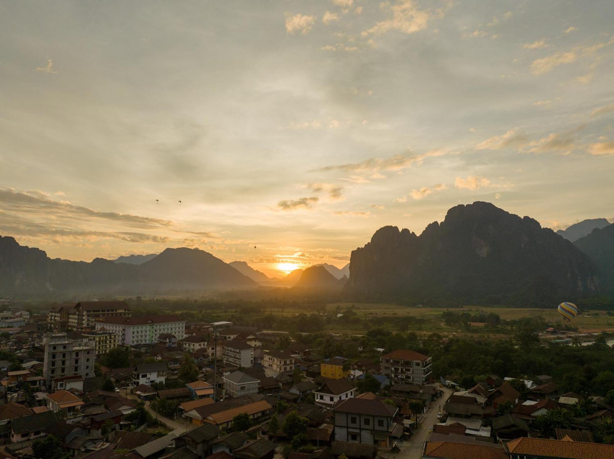 Easy Go Backpacker Hostel Vangviang Kültér fotó