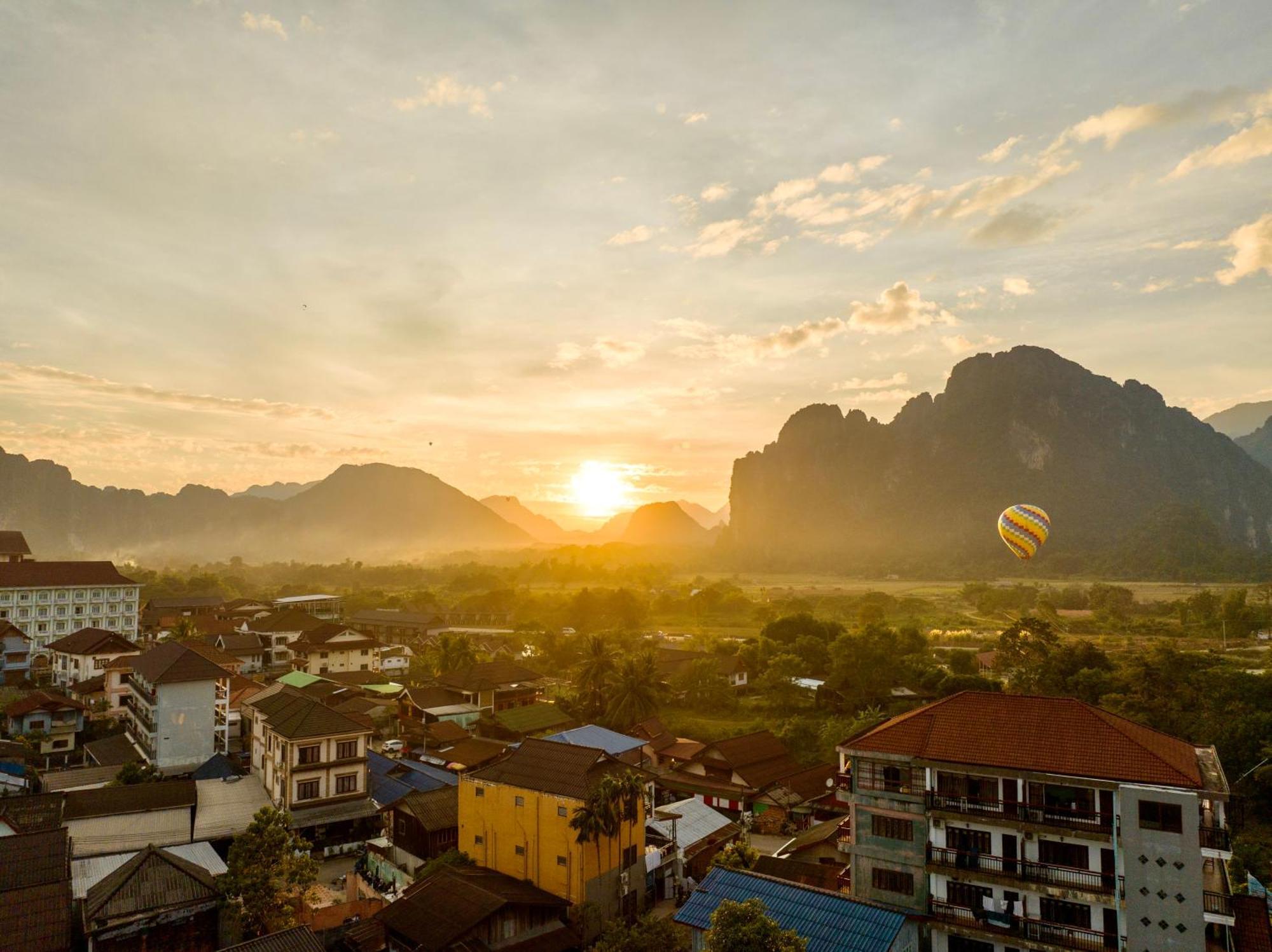 Easy Go Backpacker Hostel Vangviang Kültér fotó